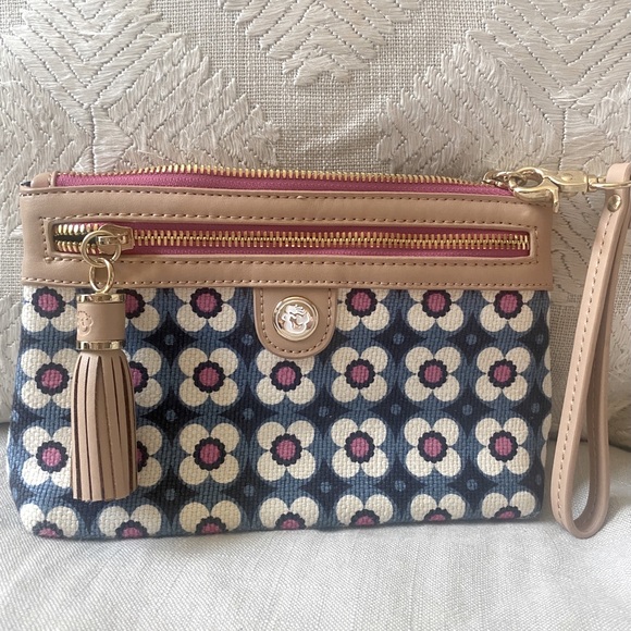Spartina 449 Calhoun Tassel Wristlet - Picture 1 of 4